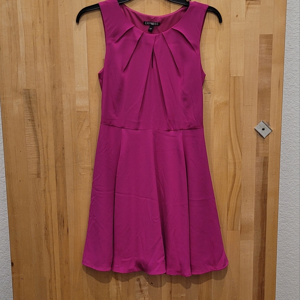Magenta sleeveless dress